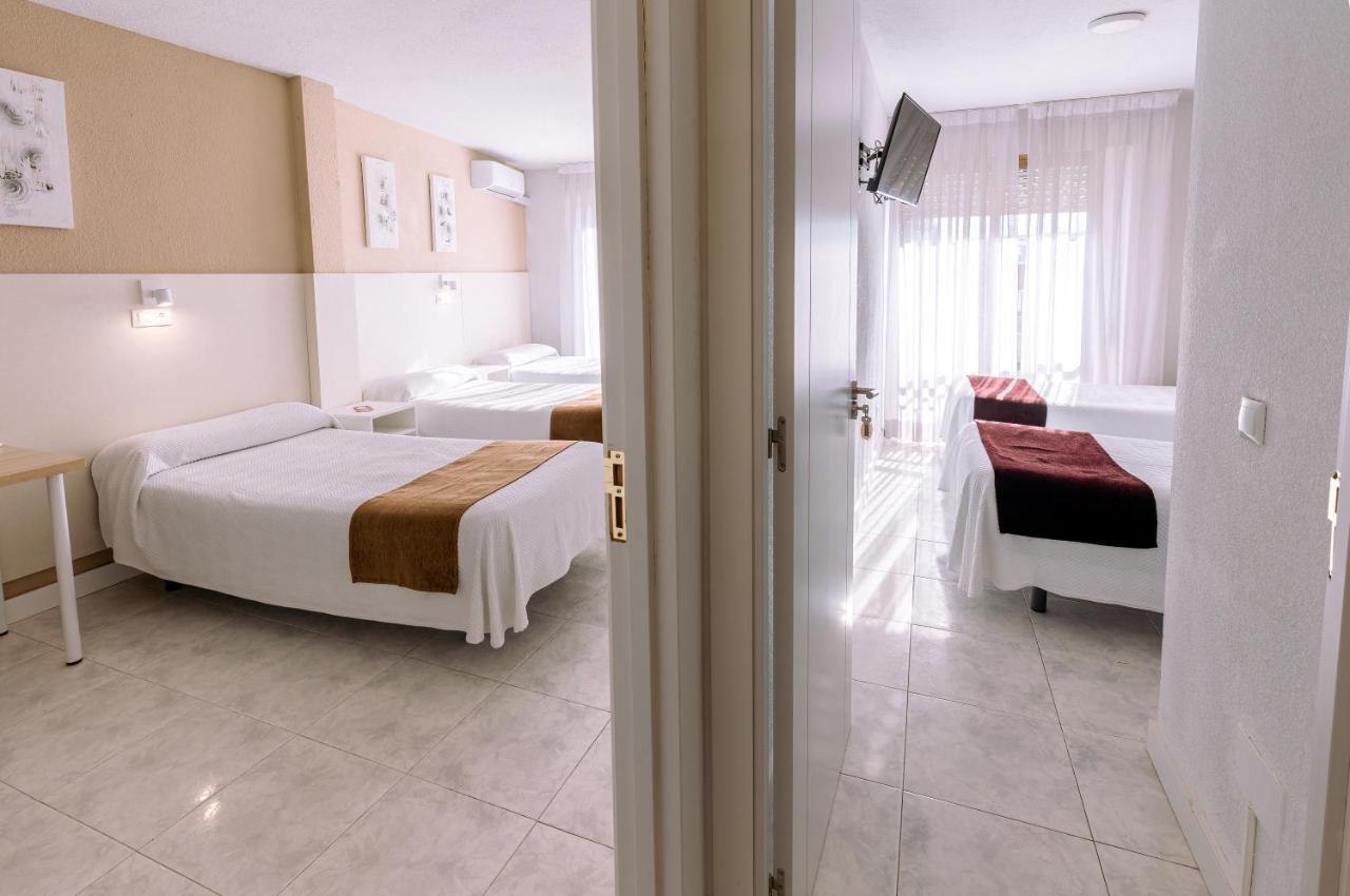 Pension Venecia Hotel Пинто Екстериор снимка