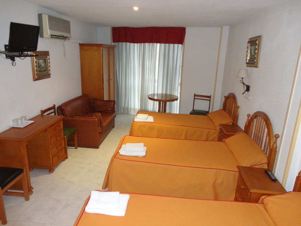 Pension Venecia Пинто Екстериор снимка