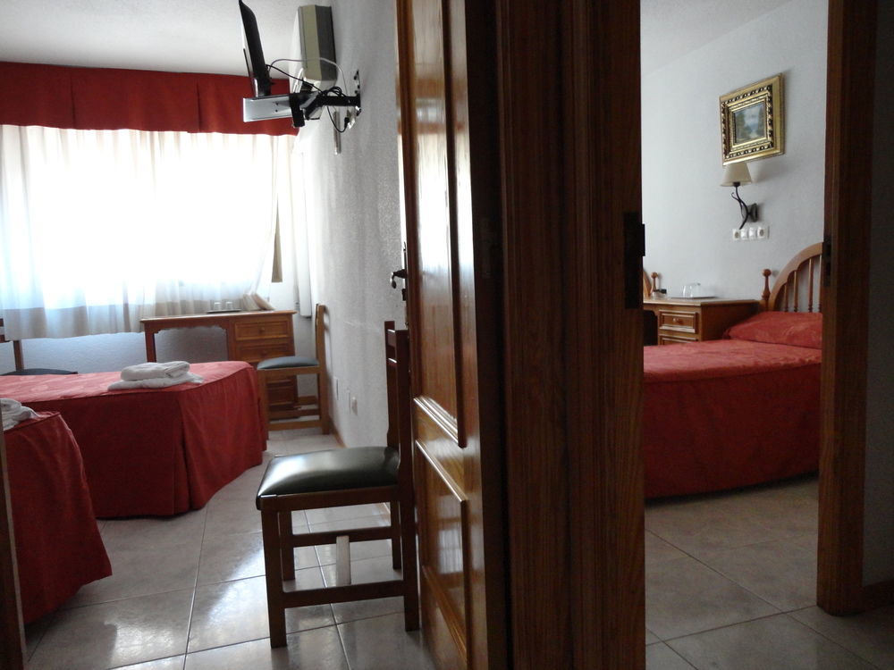 Pension Venecia Пинто Екстериор снимка