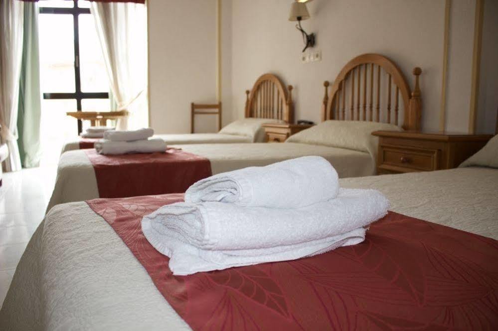 Pension Venecia Пинто Екстериор снимка